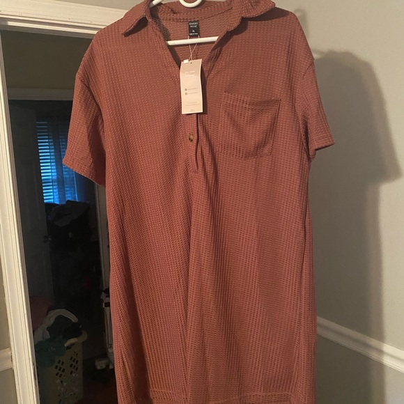 NWT EMERY ROSE RUSTY BROWN WAFFLE KNIT   COLLARED OVERSIZED SWING POCKET DRESS - Picture 2 of 3